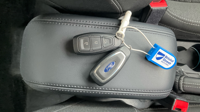 Ford Puma 1.0 EcoBoost Hybrid mHEV 155 Titanium 5dr Petrol Hatchback